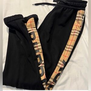 Burberry Kids Black Joggers with Tan Checkered Stripe
❤️❤️SOLD!❤️❤️